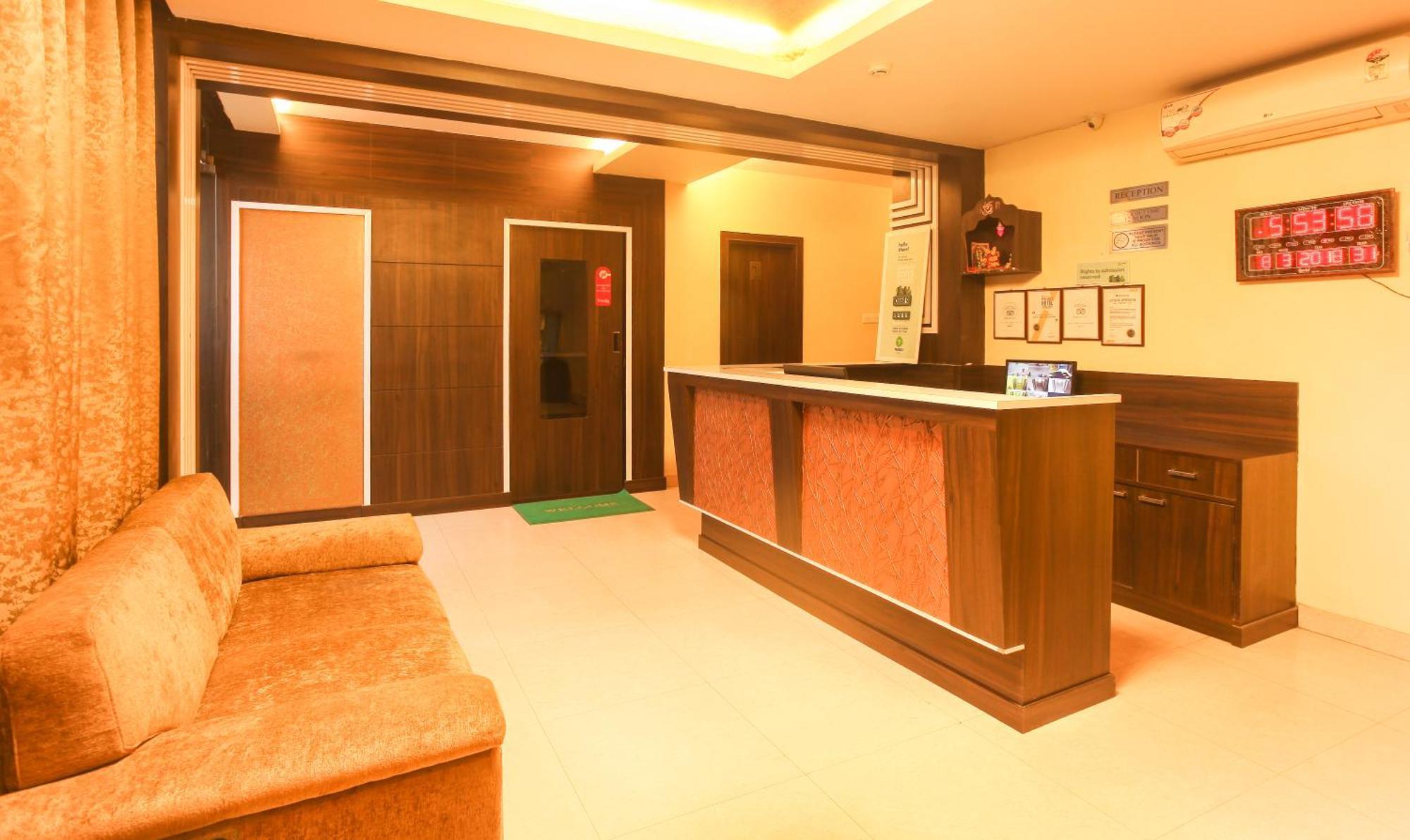 Hotel Janki International Sigra 2 Km From Kashi Vishwanath Temple Varanasi Exterior photo