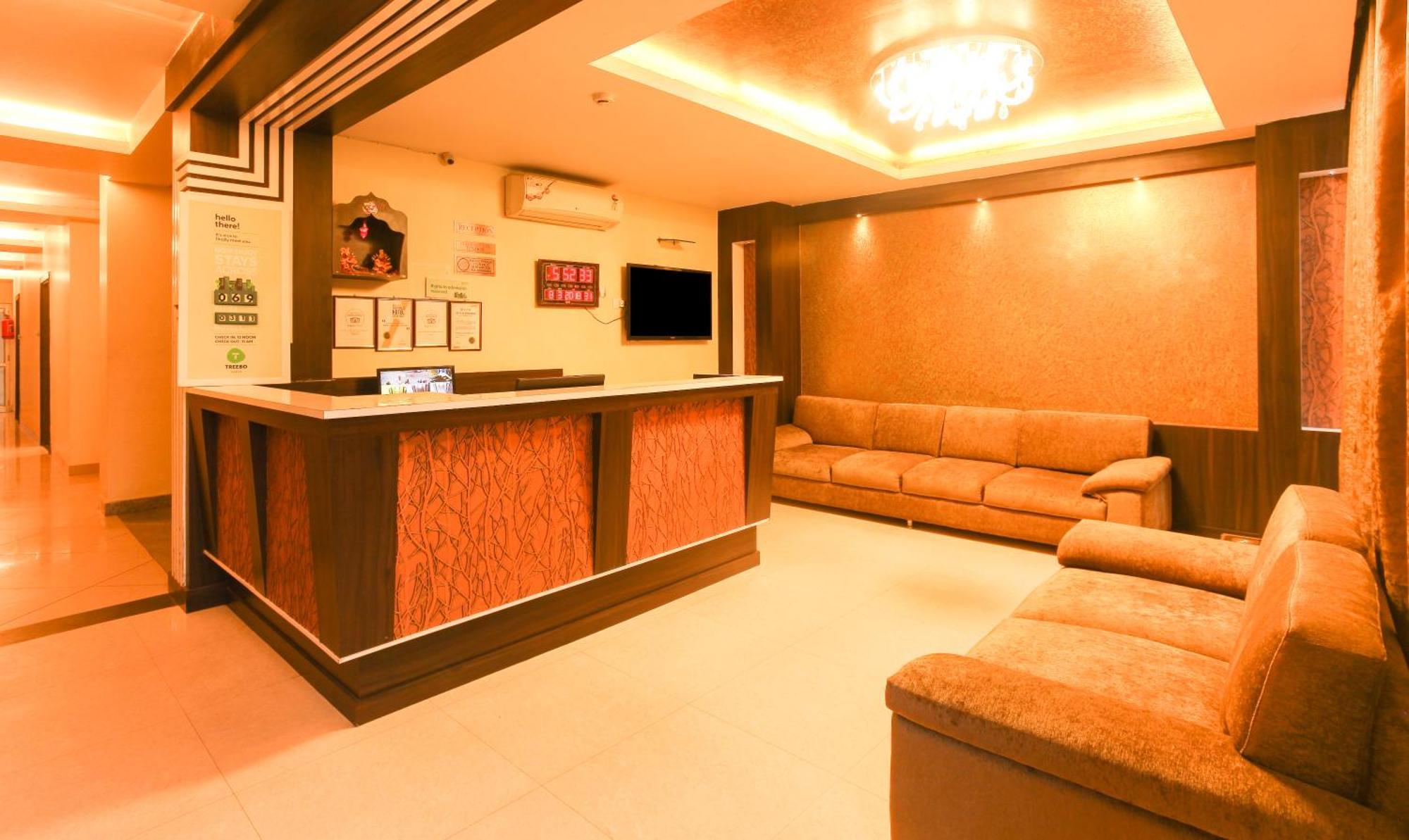 Hotel Janki International Sigra 2 Km From Kashi Vishwanath Temple Varanasi Exterior photo